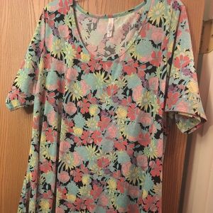Lularoe 3x perfect t